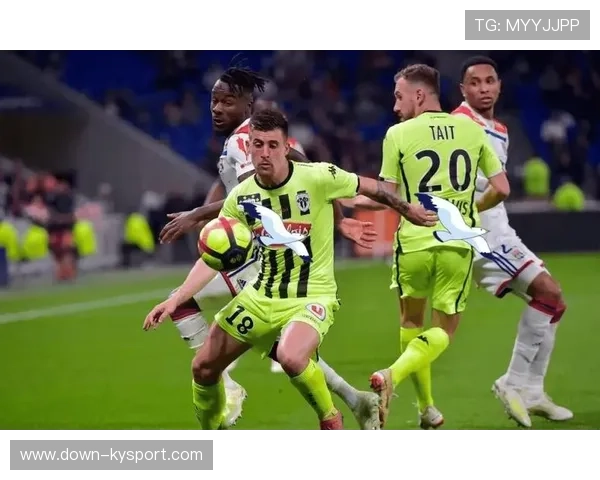 洛里昂1-0小胜里昂，送对手连续不胜